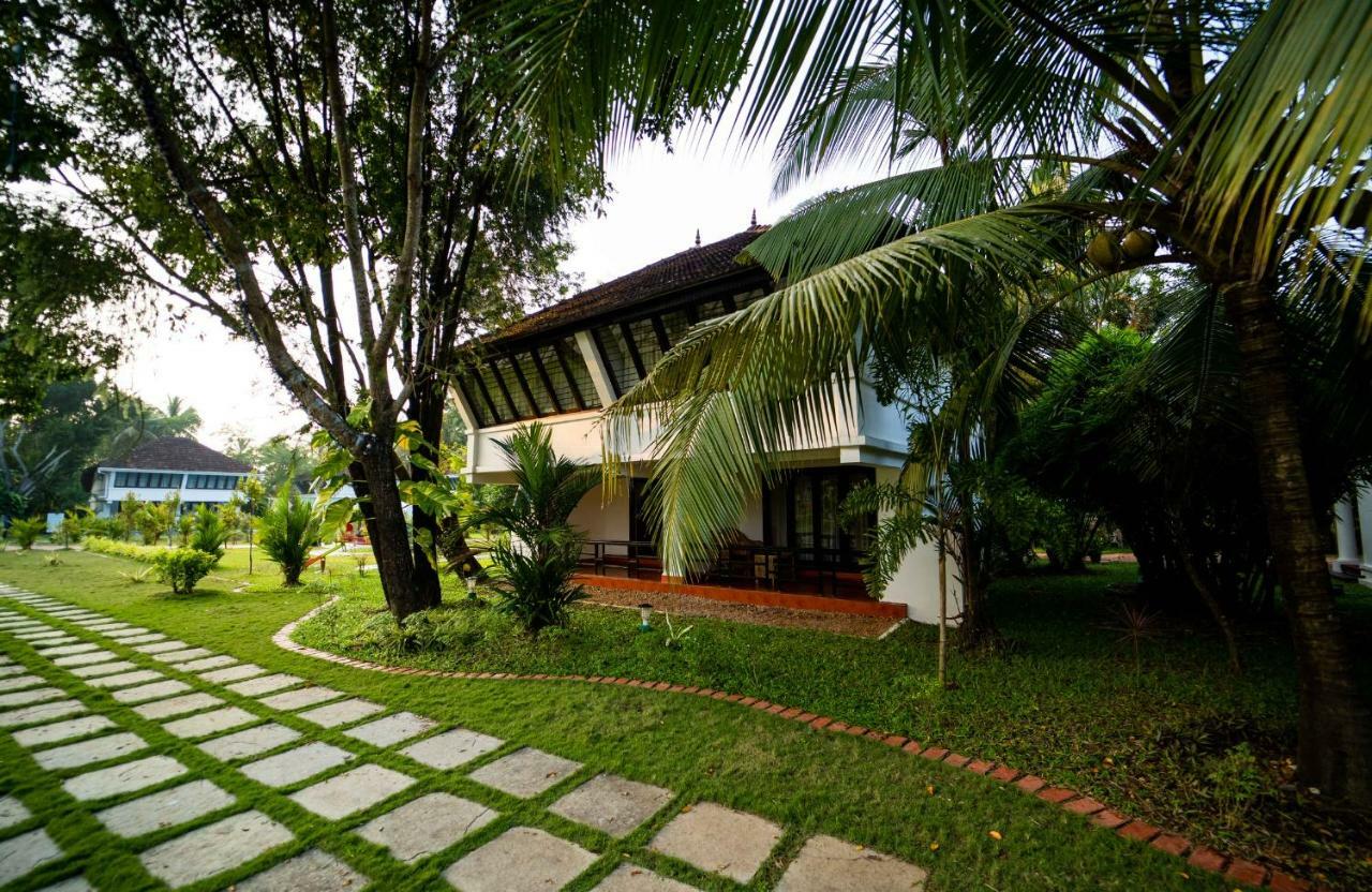 Nihara Resort&Spa Cochin Kochi Exterior foto